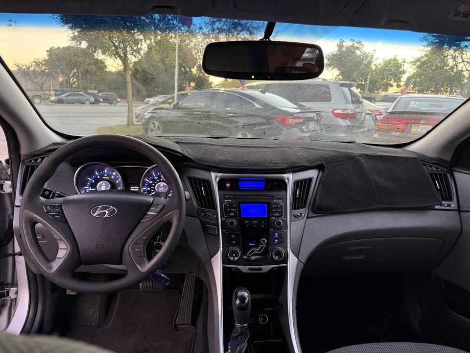 2011 Hyundai Sonata - Image 18 of 21