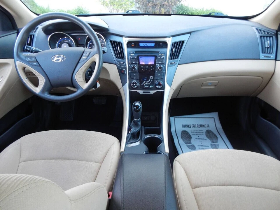 2011 Hyundai Sonata - Image 2 of 21