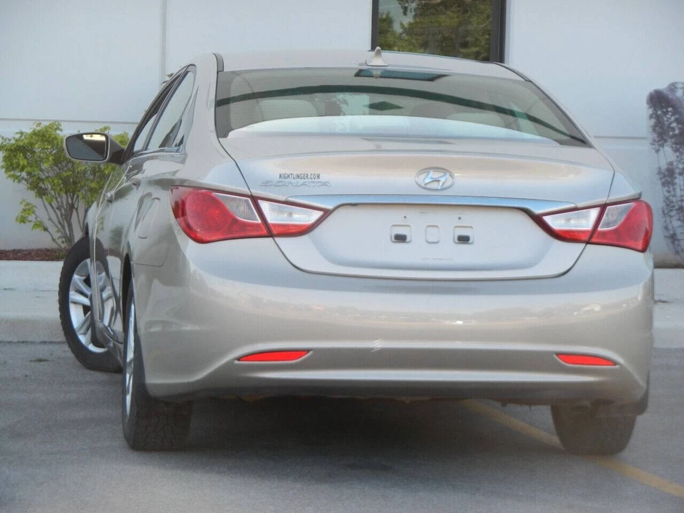 2011 Hyundai Sonata - Image 13 of 21