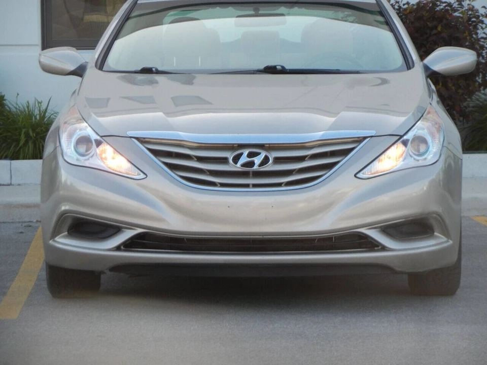 2011 Hyundai Sonata - Image 7 of 12