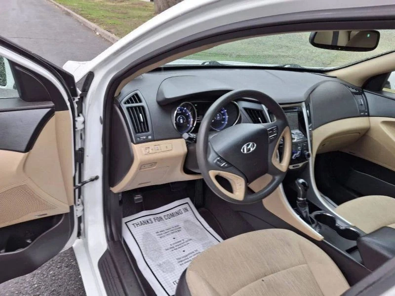 2011 Hyundai Sonata - Image 12 of 12