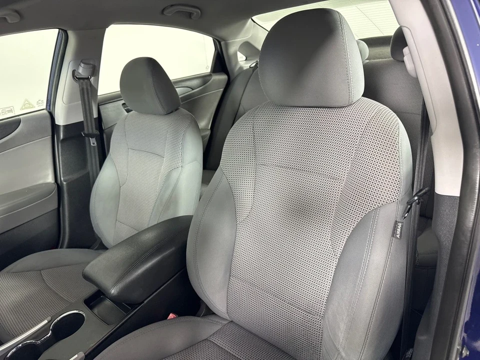 2011 Hyundai Sonata - Image 11 of 12