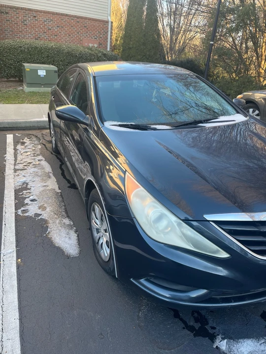 2011 Hyundai Sonata - Image 4 of 8