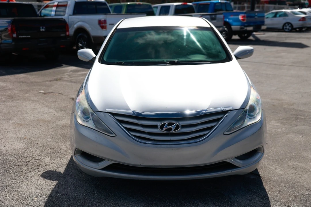 2011 Hyundai Sonata - Image 19 of 21