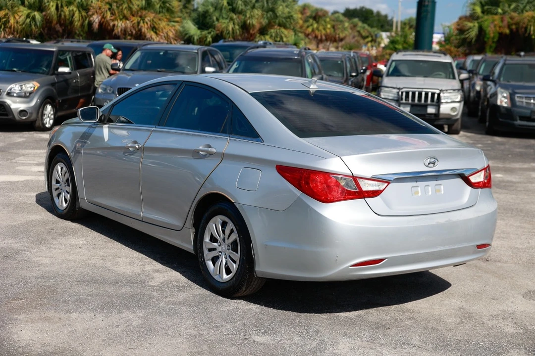 2011 Hyundai Sonata - Image 5 of 21