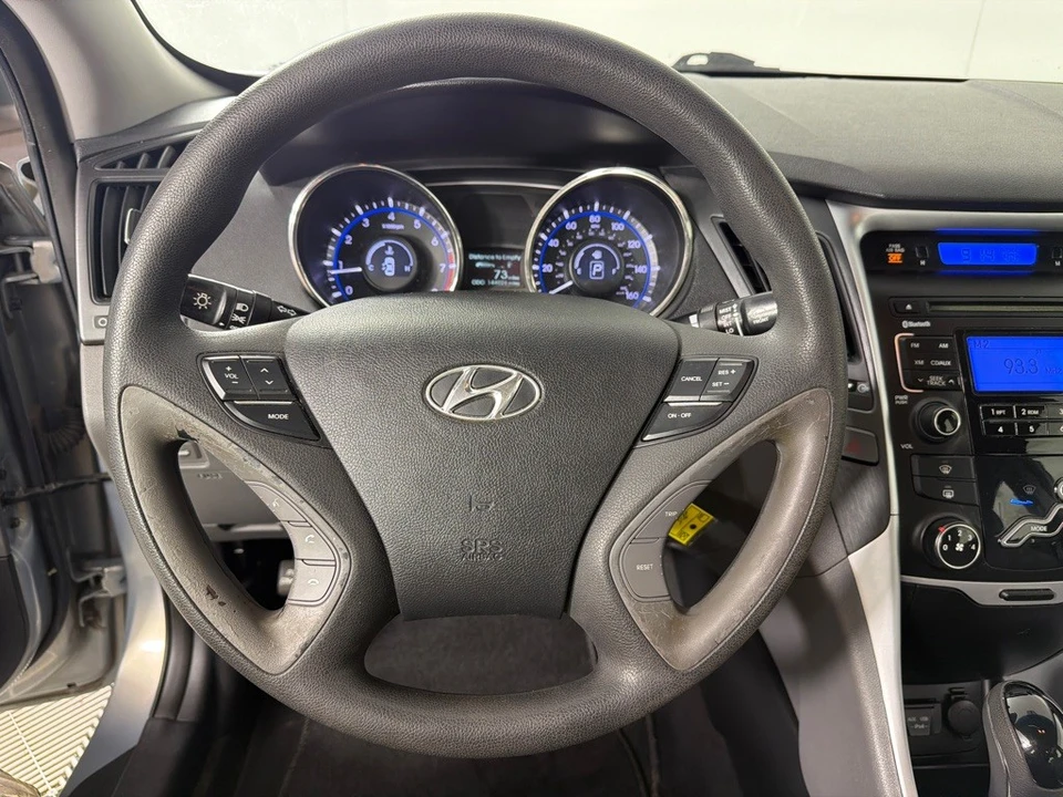 2011 Hyundai Sonata - Image 14 of 21