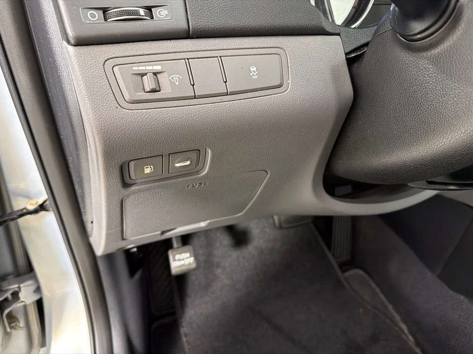 2011 Hyundai Sonata - Image 13 of 21