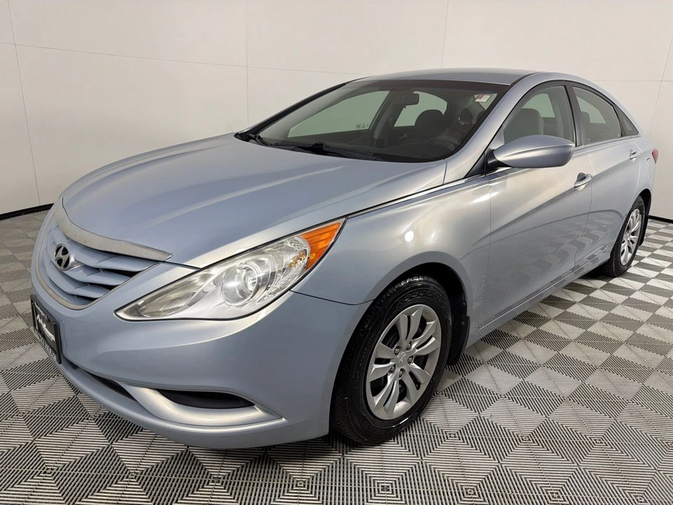 2011 Hyundai Sonata - Image 8 of 21
