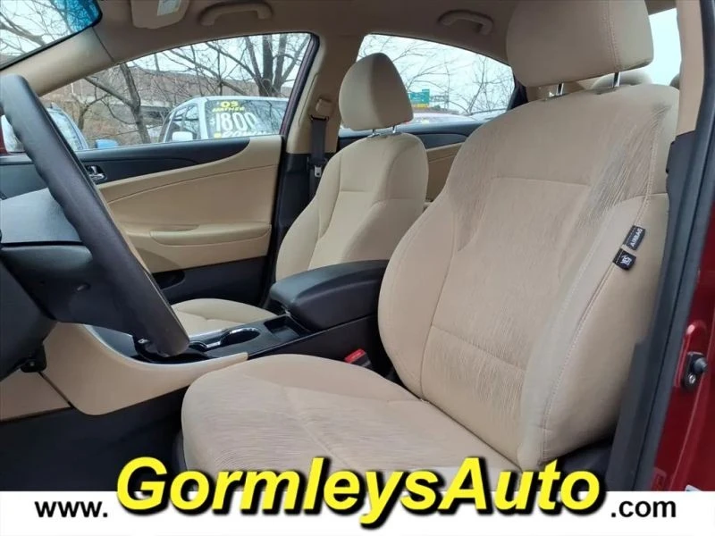 2011 Hyundai Sonata - Image 6 of 9