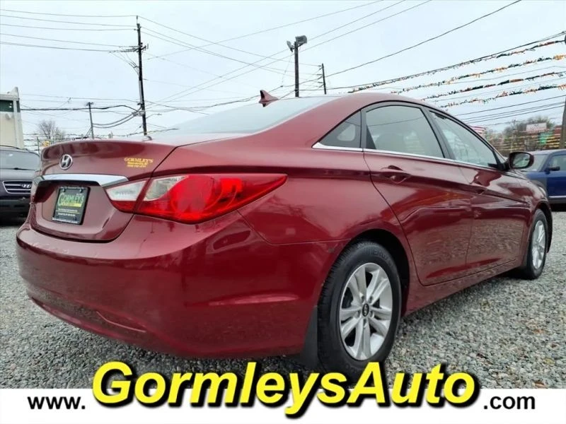 2011 Hyundai Sonata - Image 4 of 9