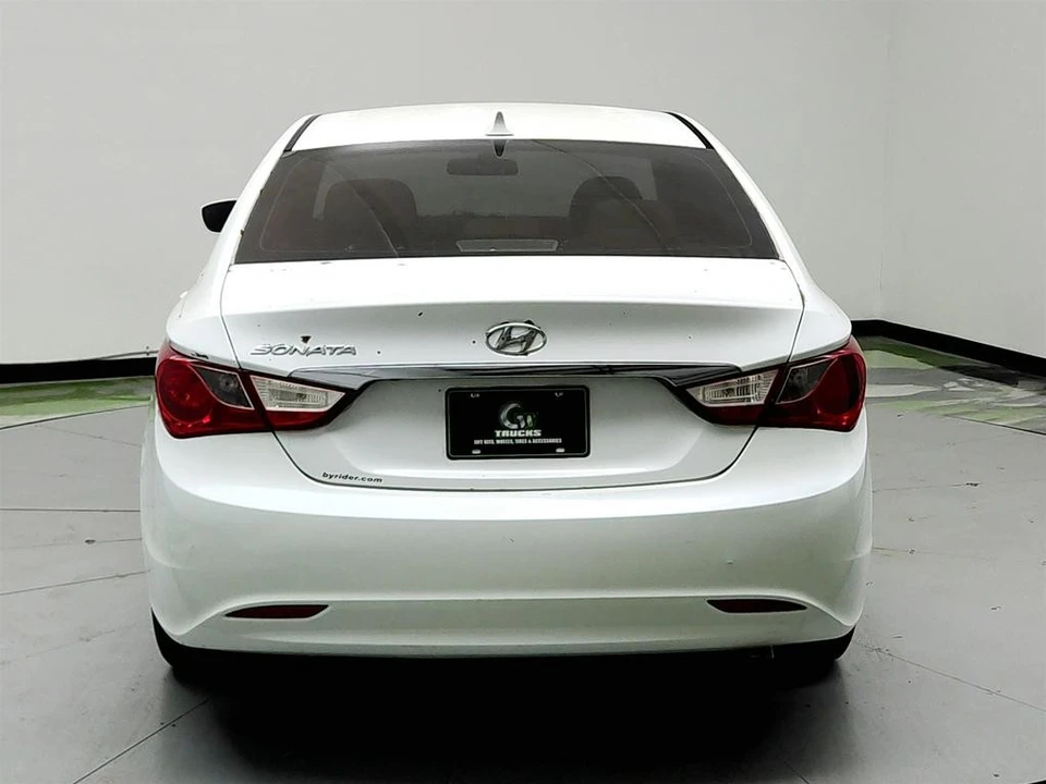 2011 Hyundai Sonata - Image 6 of 21