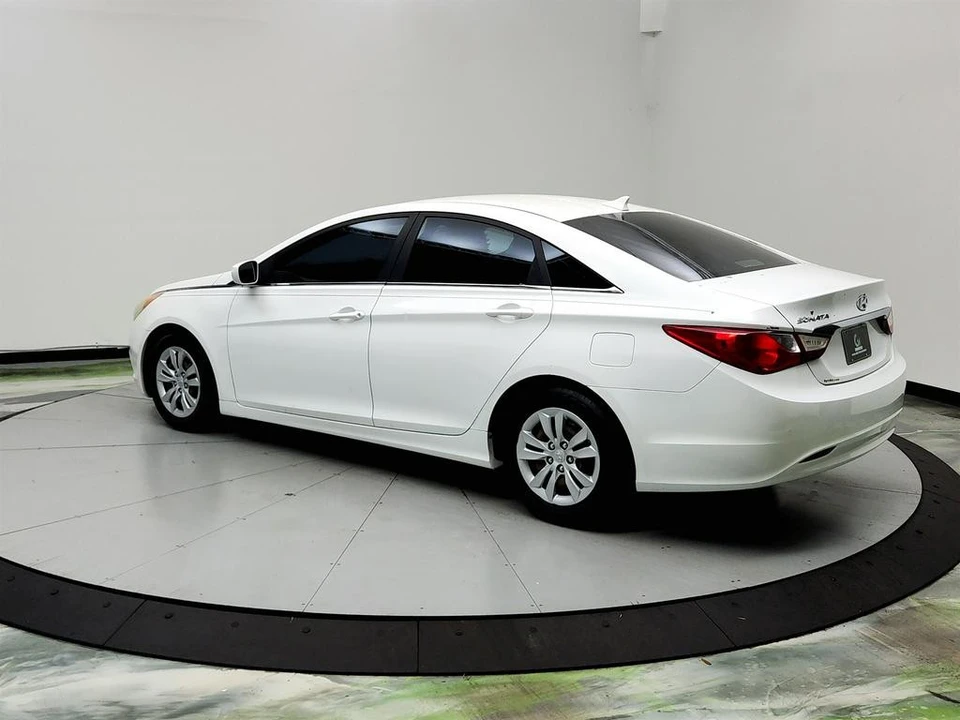 2011 Hyundai Sonata - Image 7 of 21