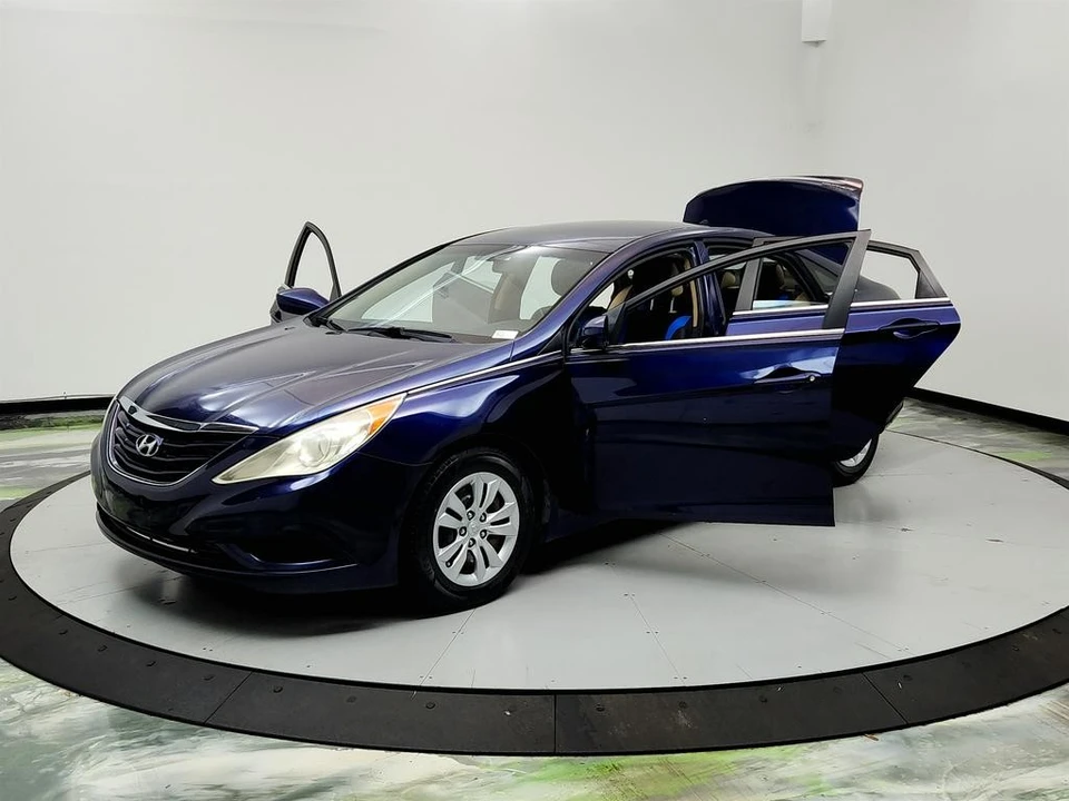 2011 Hyundai Sonata - Image 9 of 21