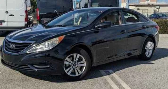 2011 Hyundai Sonata - Image 3 of 18