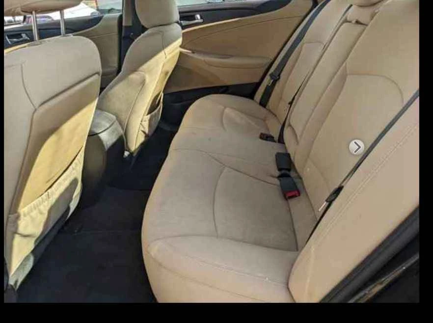 2011 Hyundai Sonata - Image 8 of 18