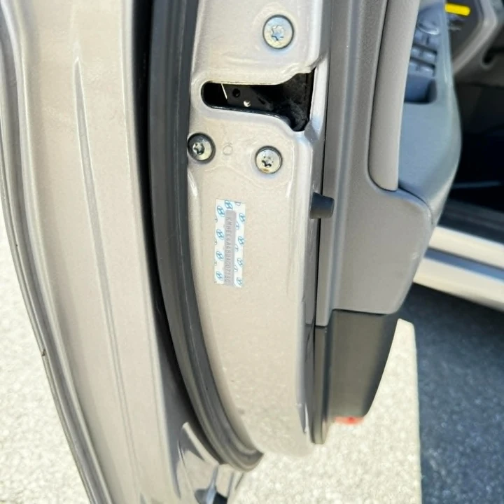 2011 Hyundai Sonata - Image 11 of 21