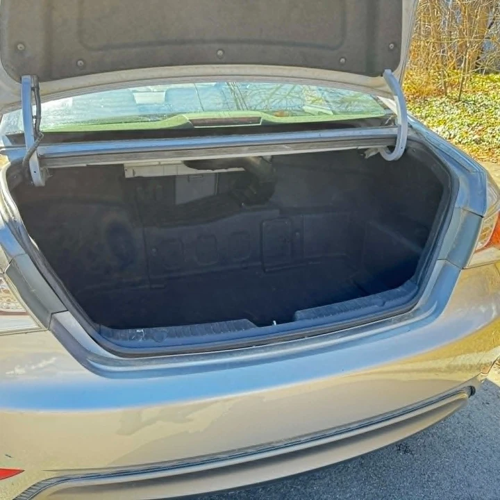 2011 Hyundai Sonata - Image 9 of 21
