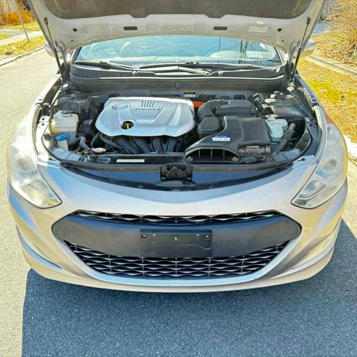 2011 Hyundai Sonata - Image 18 of 21