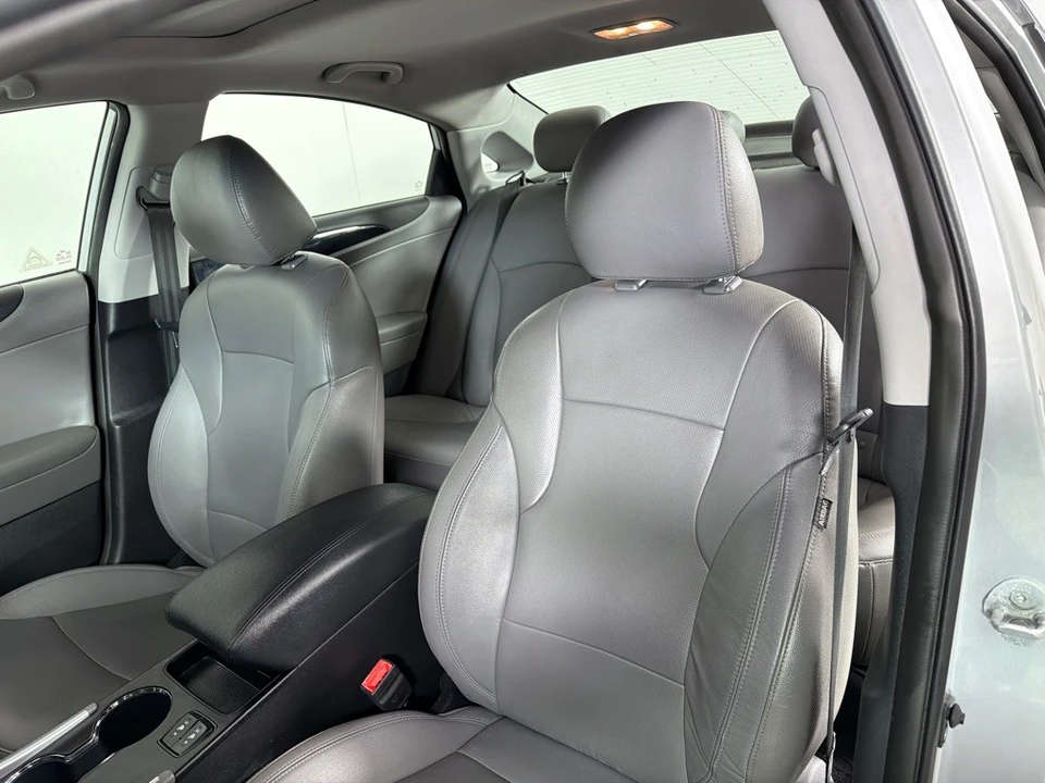 2011 Hyundai Sonata - Image 12 of 12