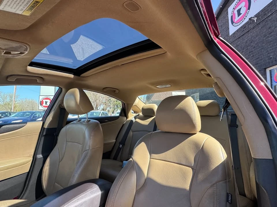 2011 Hyundai Sonata - Image 10 of 20