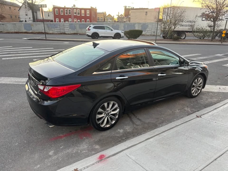 2011 Hyundai Sonata - Image 3 of 14