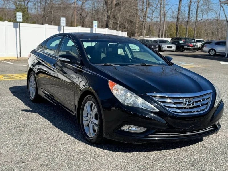 2011 Hyundai Sonata - Image 4 of 12