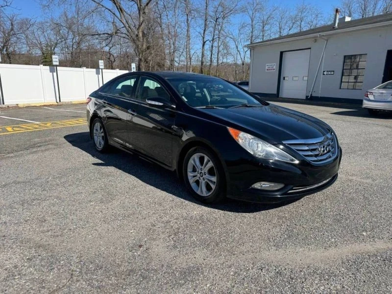 2011 Hyundai Sonata - Image 5 of 12