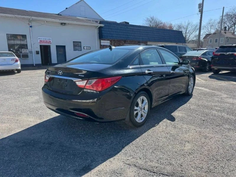 2011 Hyundai Sonata - Image 9 of 12
