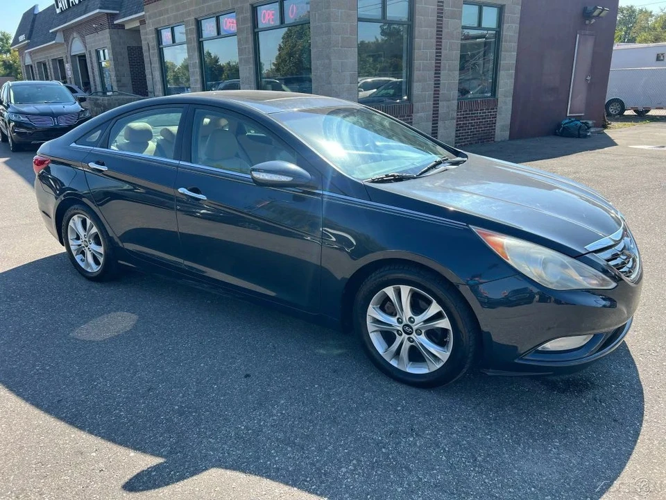 2011 Hyundai Sonata - Image 7 of 21
