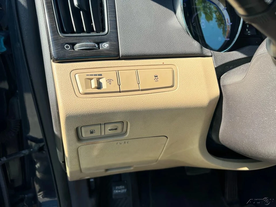 2011 Hyundai Sonata - Image 21 of 21
