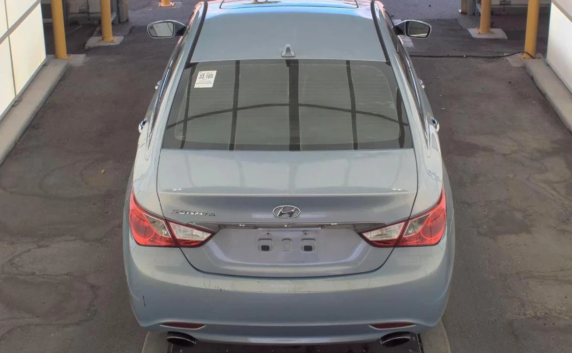 2011 Hyundai Sonata - Image 5 of 12