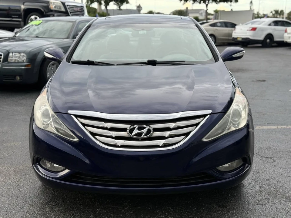 2011 Hyundai Sonata - Image 9 of 21