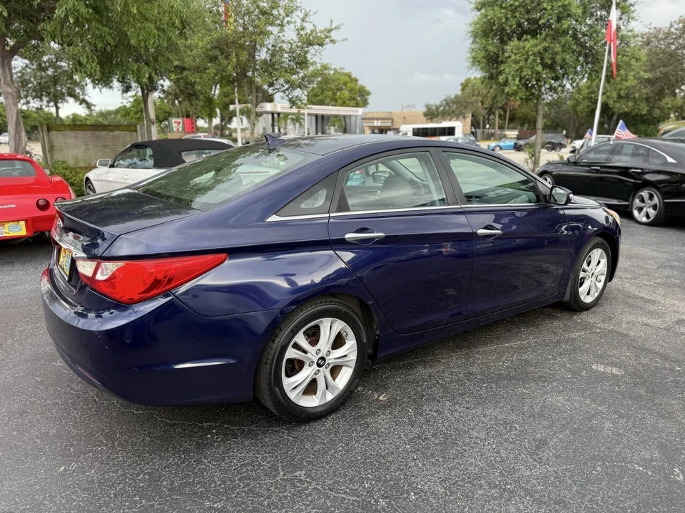 2011 Hyundai Sonata - Image 6 of 21