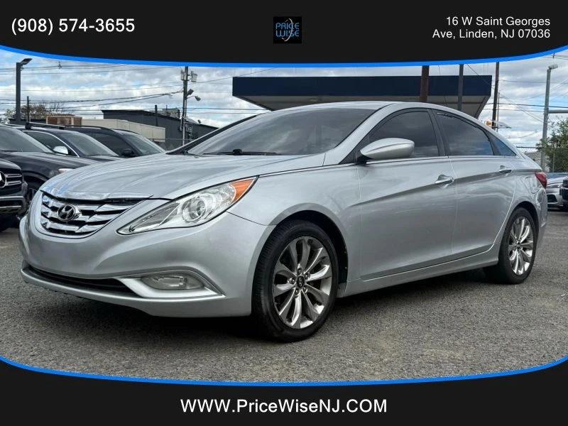 2011 Hyundai Sonata - Image 3 of 12