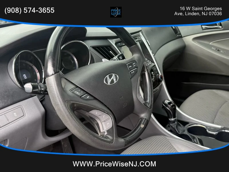 2011 Hyundai Sonata - Image 9 of 12
