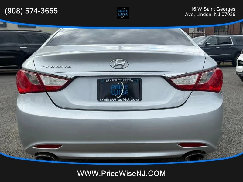 2011 Hyundai Sonata - Image 5 of 12