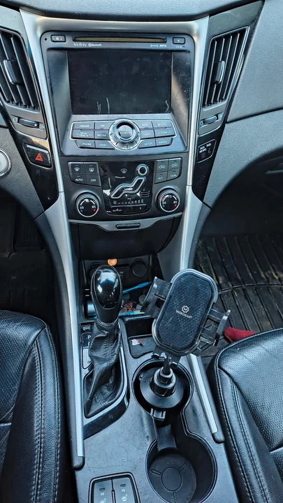 2011 Hyundai Sonata - Image 9 of 11