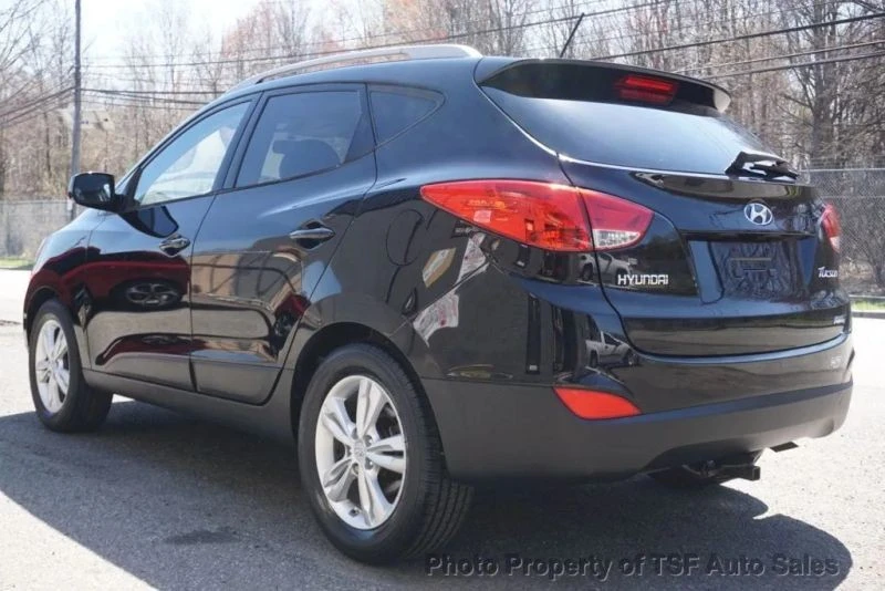 2011 Hyundai Tucson - Image 5 of 12
