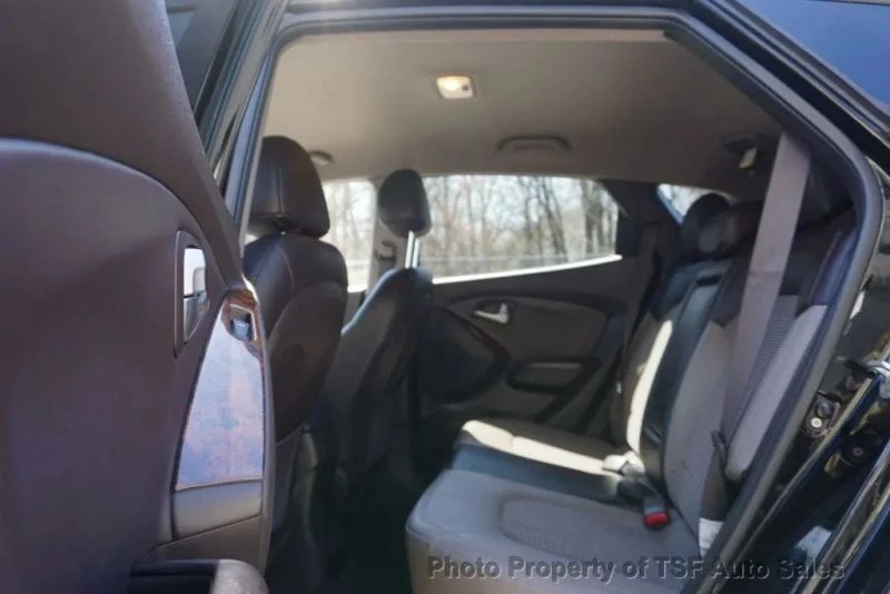 2011 Hyundai Tucson - Image 11 of 12