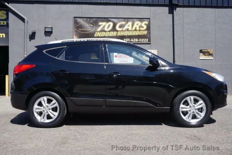 2011 Hyundai Tucson - Image 8 of 12