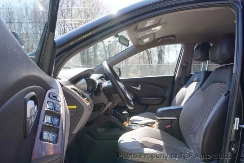 2011 Hyundai Tucson - Image 9 of 12
