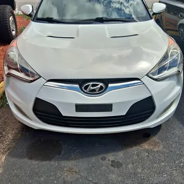 2011 Hyundai Veloster 2.0 Coupe 3D