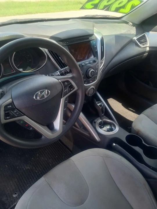 2011 Hyundai Veloster - Image 7 of 7