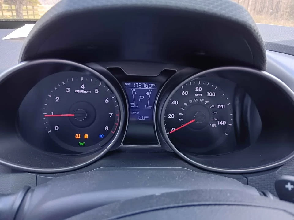 2011 Hyundai Veloster - Image 8 of 8