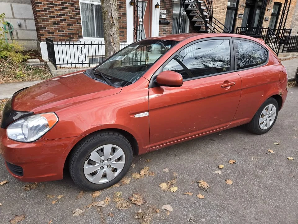 2011 Hyundai Accent - Image 2 of 7