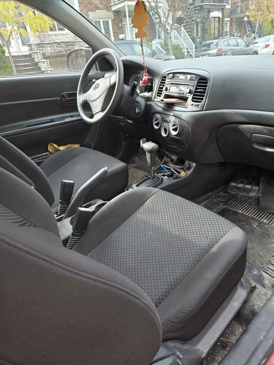 2011 Hyundai Accent - Image 6 of 7