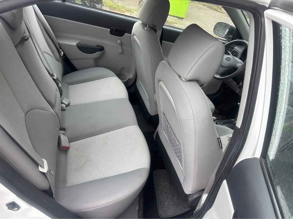 2011 Hyundai Accent - Image 13 of 18