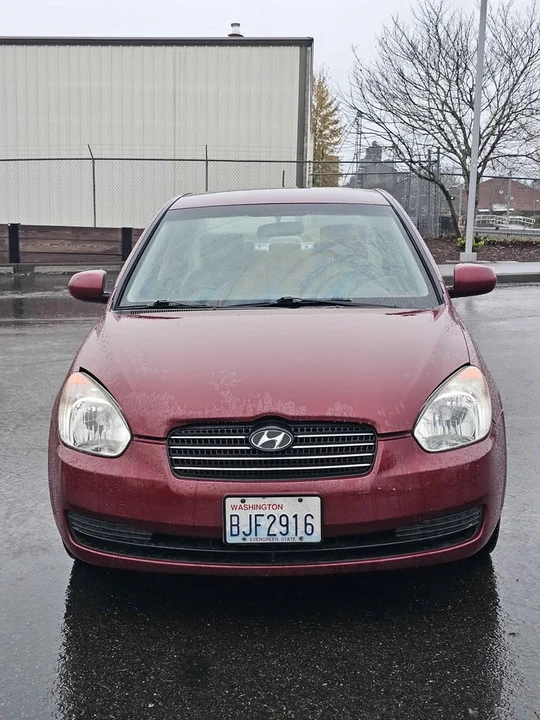 2011 Hyundai Accent - Image 2 of 14