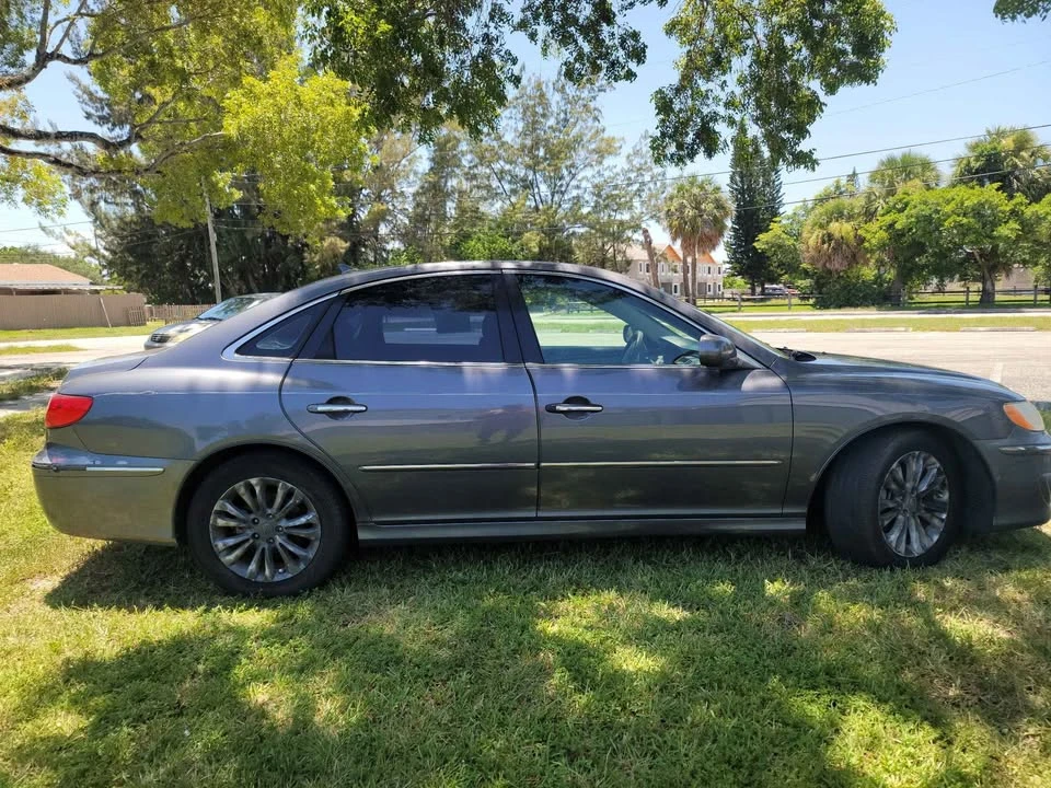2011 Hyundai Azera - Image 6 of 15