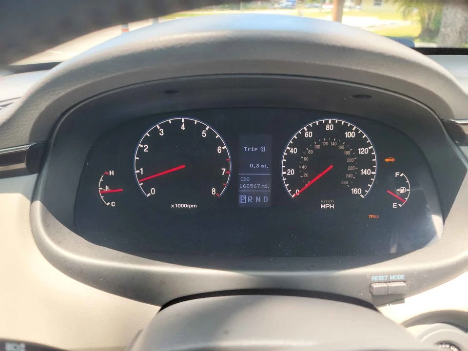 2011 Hyundai Azera - Image 12 of 15